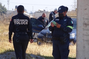 Encuentran otro cadáver en Toluca, ahora en La Cruz Comalco.