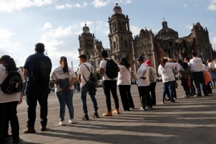 Llaman ayuntamiento e Iglesia a vallas humanas durante marchas