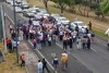 Militantes de Morena se manifiestan contra designaciones de candidatos en el IEEM