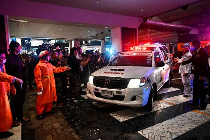 Tiroteo deja 3 muertos en centro comercial en Bangkok