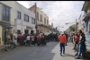 Vecinos y comerciantes del centro de Toluca cierran calles por muerte de joven