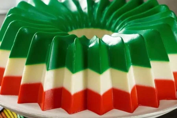 Postres muy mexicanos: Prepara una gelatina tricolor para la noche patria