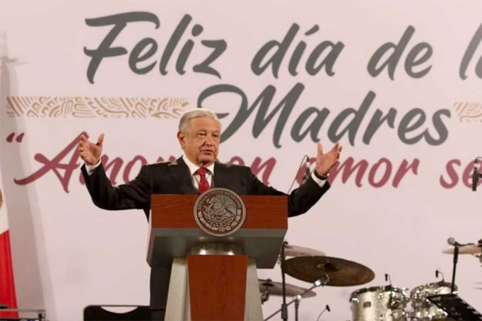 AMLO felicita a las madres de México y el mundo este 10 de mayo