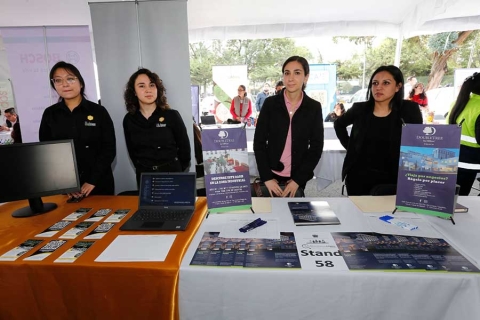 UAEMéx vincula al alumnado universitario con empleadores