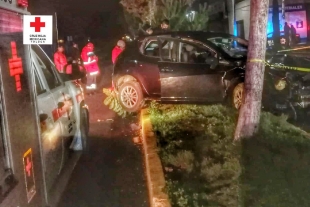 Joven mujer muere en accidente vehicular en Toluca