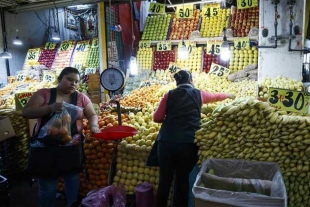 La inflación a los consumidores en México se aceleró por segundo mes consecutivo en marzo