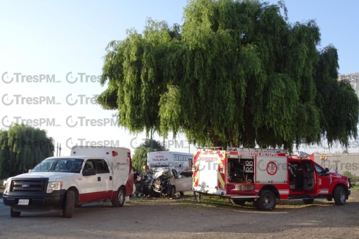 Se accidentan en Mexicaltzingo, hay un muerto y un lesionado