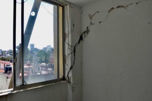 Sismo deja daños en 76 escuelas de CDMX
