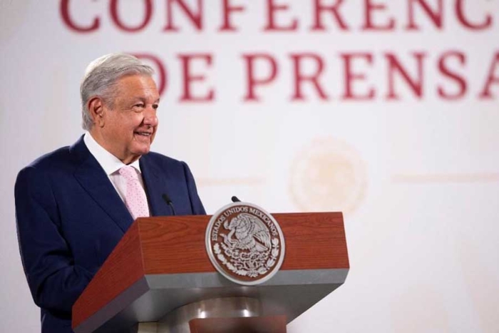 Al menos 20 empresas nacionales y extranjeras no han pagado sus impuestos: AMLO