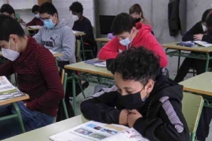 Mil 103 escuelas reanudaron clases este lunes en CDMX