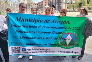 Manifestantes piden la intervención de la gobernadora Delfina Gómez para crear el municipio de Aragón