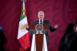 El Presidente Andrés Manuel López Obrador anunció un aumento del 10 por ciento al salario de los maestros de educación básica federalizada
