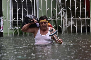 Inundaciones dejan 8 muertos en Tabasco