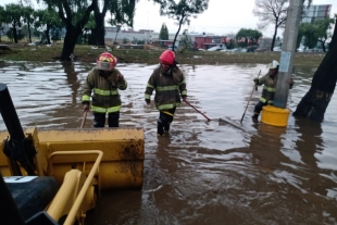 Permisos de construcciones irregulares heredados, basura y falta de atención del estado colapsa a Metepec