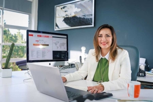 Como mujer en la ciencia, Becerril García exhorta al estudiantado a adentrarse al estudio en las ciencias STEM (por sus siglas en inglés, ciencia, tecnología, ingeniería y matemáticas) 