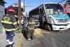 Autobús choca contra camioneta en Toluca