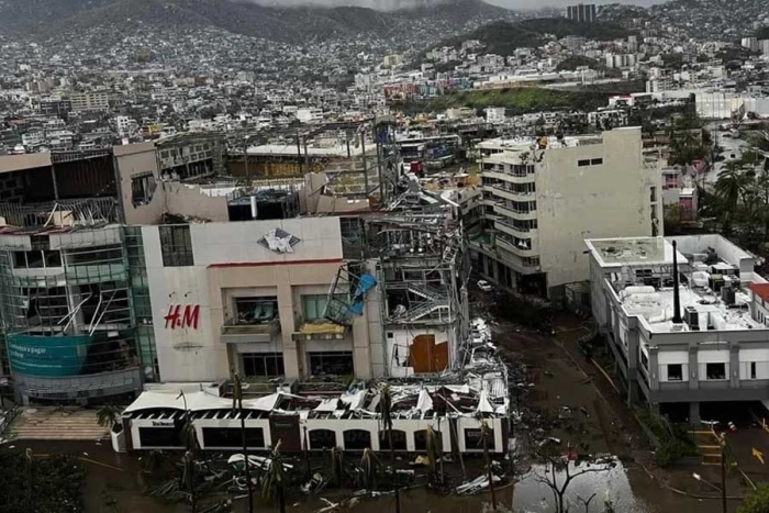 AMLO anuncia censo para construcción y vivienda a afectados por &#039;Otis&#039;