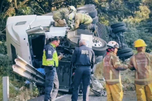 Elementos de la Policía Estatal y de la Guardia Nacional acudieron para acordonar la zona