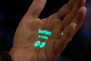 Ex empleados de Apple desarrollan el primer celular que se proyecta en la mano