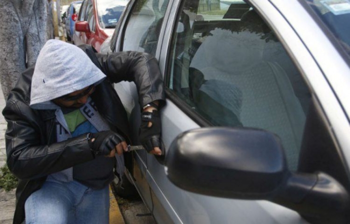 Hasta 20 mil pesos diarios deja es robo de auto partes