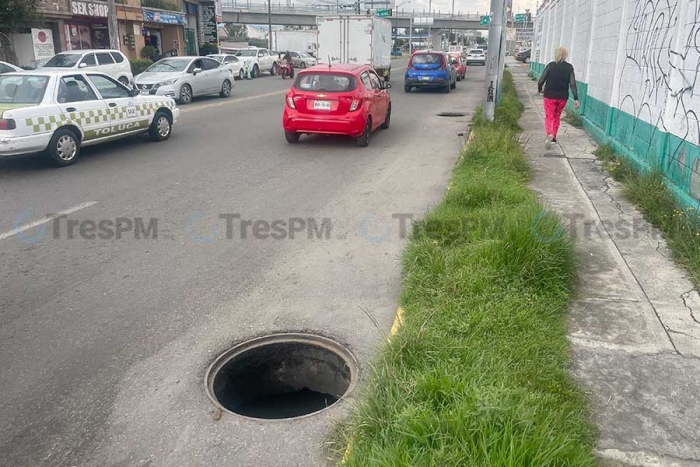 Continúa robo de coladeras en calles de Toluca