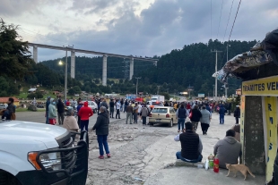 Cierran carretera La Marquesa-Tenango del Valle por disputa de tierras