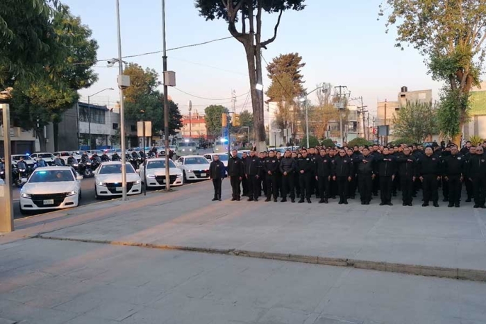 Rinden homenaje a dos años de ser acribillados policías en Coatepec Harinas