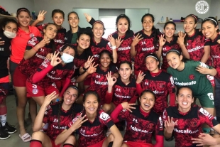 Diablitas vencen a Puebla y llegan a 50 triunfos en liga.