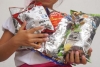 Diputados federales buscan prohibir la venta de comida chatarra y dulces a menores de 15 años
