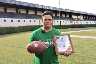 El fútbol americano, forma parte de su vida familiar,