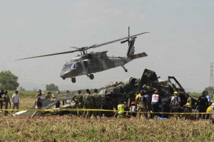 FGR investiga desplome de helicóptero en Sinaloa