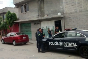 Desalojan a familia de su casa, olvidan a sus hijos