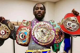 La estrella del boxeo afirmó que el cinturón verde y oro es solo un &quot;maldito cinturón&quot; que &quot;no significa nada&quot;