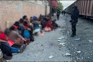 Autoridades rescatan a 61 migrantes en Torreón, Coahuila 