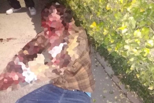 Golpean a sujeto por presuntamente atacar a mujer en Metepec