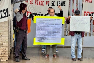 La manifestación coincidió con el inicio del curso propedéutico para el siguiente ciclo escolar