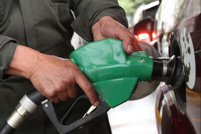 Los mexiquenses sufren las consecuencias por el aumento del combustible