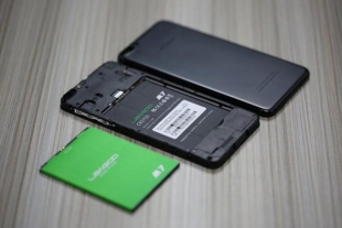 ¿Por qué la mayoría de los smartphones ya no cuentan con baterías removibles?