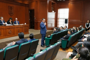 Designa Alfredo Barrera a encargado de Contraloría Universitaria