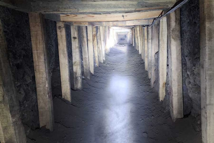 Al hacer la revisión del túnel, se determinó como punto de inicio el inmueble donde se realizó el cateo, con dirección a un ducto de hidrocarburo de Petróleos Mexicanos 
