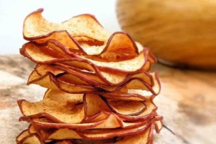 ¿Con antojo? Prepara chips de manzana picositas