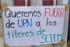 Se manifiestan alumnos y profesores de la UPN en Toluca