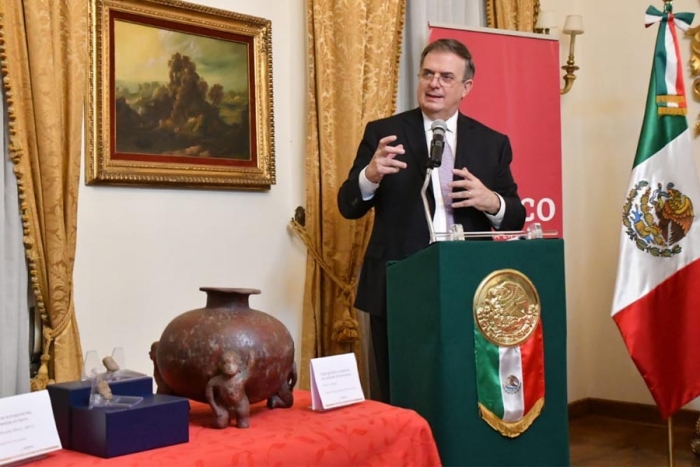 México recupera tres piezas arqueológicas que estaban en Italia
