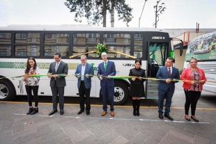 UAEMéx recibe unidades de Potro Verde Bus en beneficio de la comunidad universitaria
