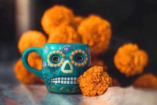 Receta: Acompaña tu pan de muerto con un delicioso atole de cempasúchil