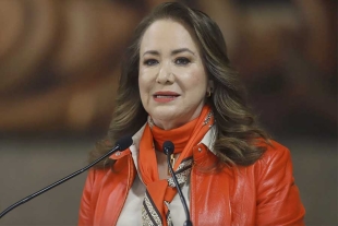 Yasmín Esquivel frena nuevamente a la UNAM para difundir resolución sobre plagio de tesis