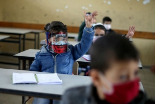 Niños retornarán a clases sin vacunas, adelanta gobierno federal