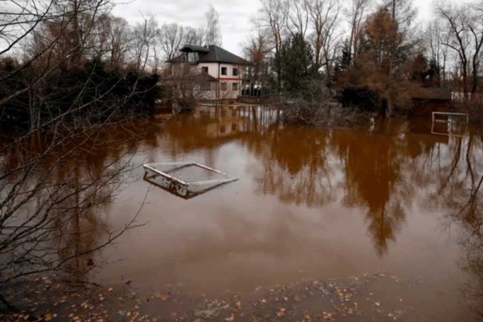 Letonia enfrenta inundaciones de sus principales ríos debido al cambio climático