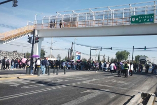 Alrededor de 150 estudiantes bloquearon la carretera libre México -Pachuca