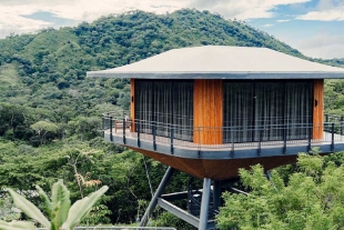 Suitree Experience Hotel, el proyecto de cápsulas flotantes en Costa Rica